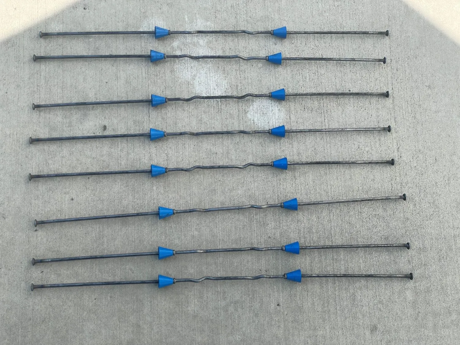 10" x 8 ¼" Standard Snap Ties For Concrete Forms (Long  End) - 1" Plastic Cones