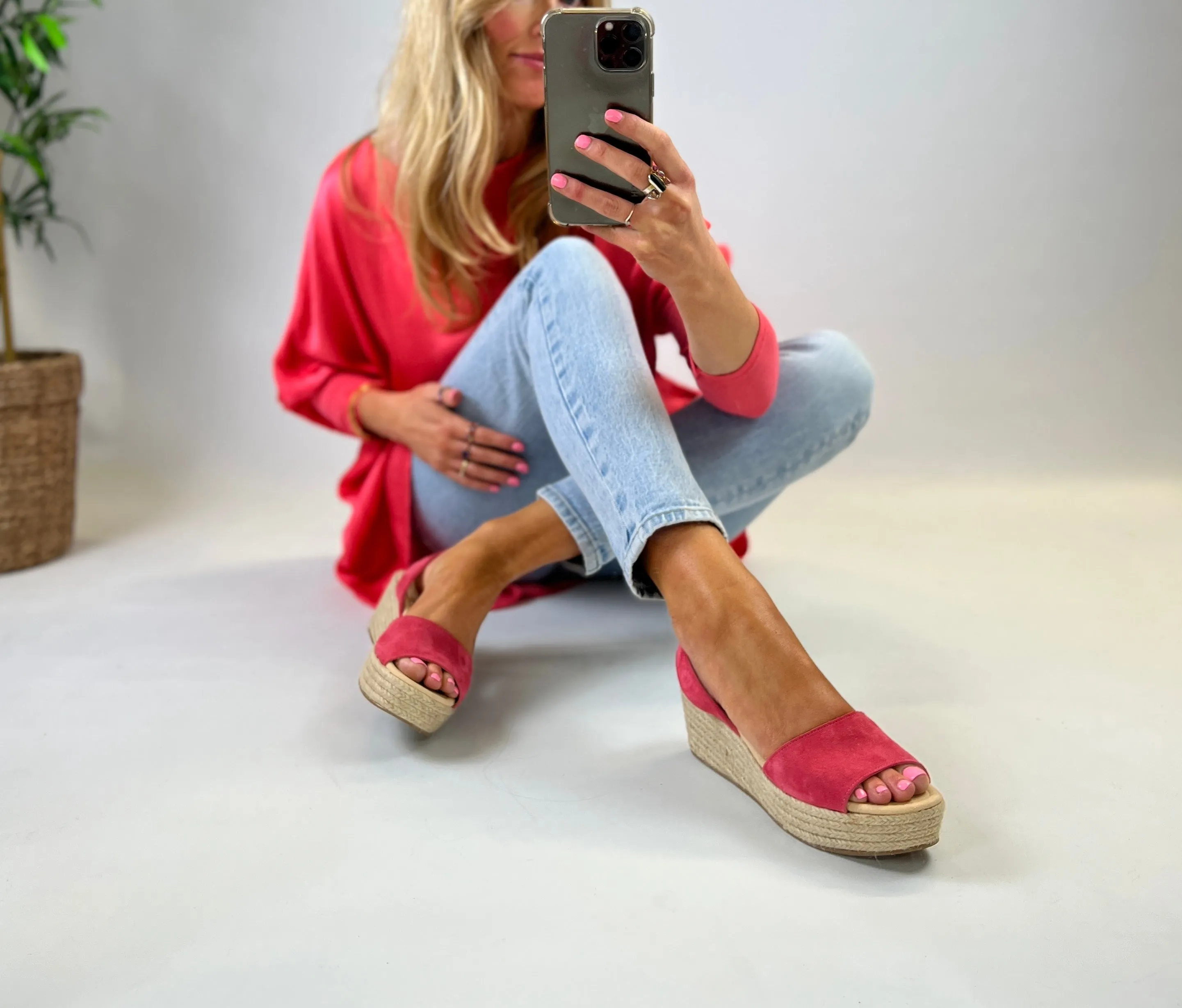 Press Sample Darling Pink Mid Height Wedge